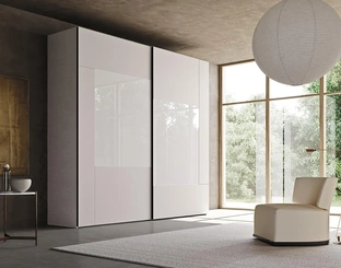 Armadio con ante scorrevoli Comp N27 in vetro laccato opaco e lucido di Mobilgam