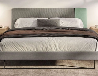 Comodino in rovere nodato Velvet di Spagnol Mobili