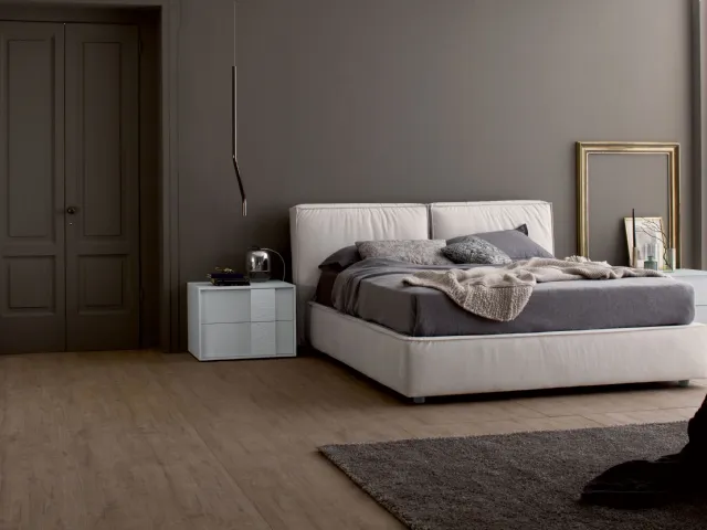 Letto in tessuto imbottito con testiera e box contenitore Beauty Spagnol Mobili