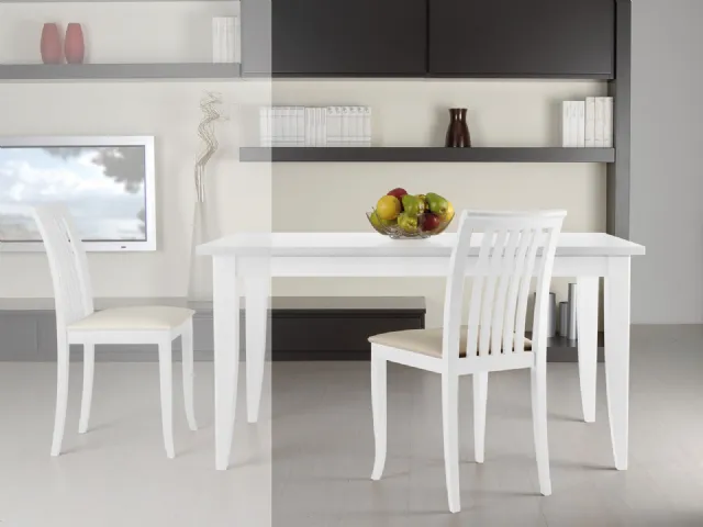 Sedia SD751 in legno laccato bianco con seduta in tessuto imbottito di Fratelli Elli