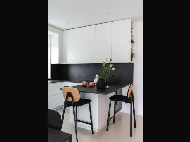 Sgabello con rivestimento in tessuto Tata6 di Pointhouse