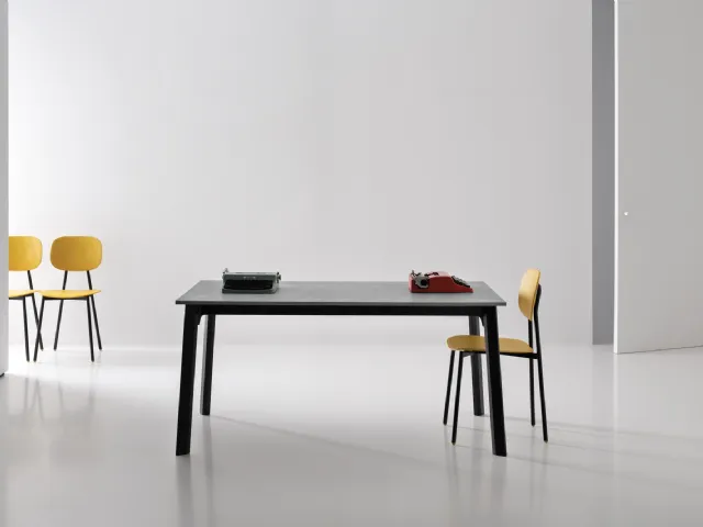 Tavolo Drop Basic di Pointhouse